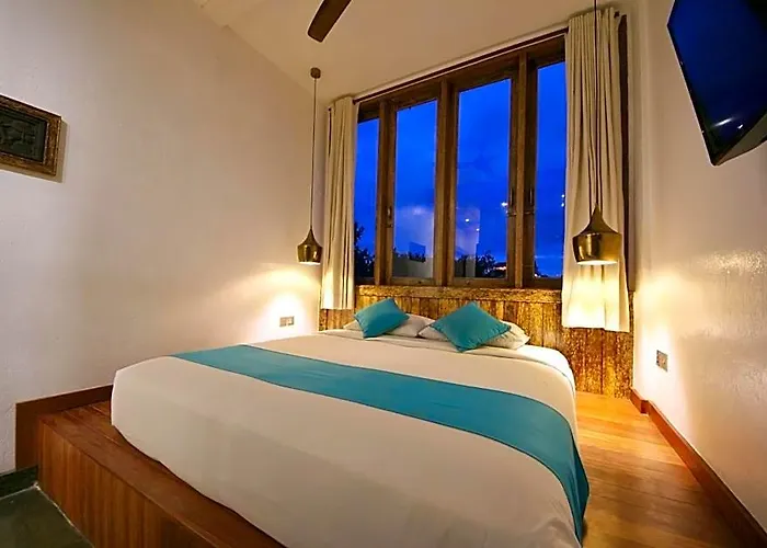 Отель типа "постель и завтрак" Echoland Boutique 3*